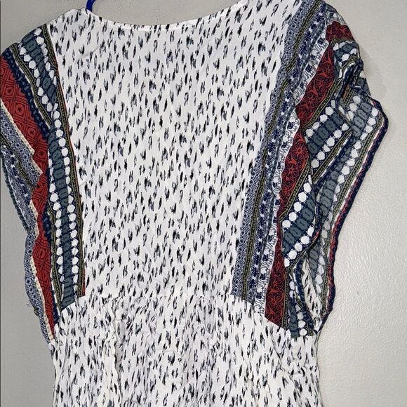 Umgee Black and White Tie Front Bohemian Relaxed Top Large - Picture 12 of 13